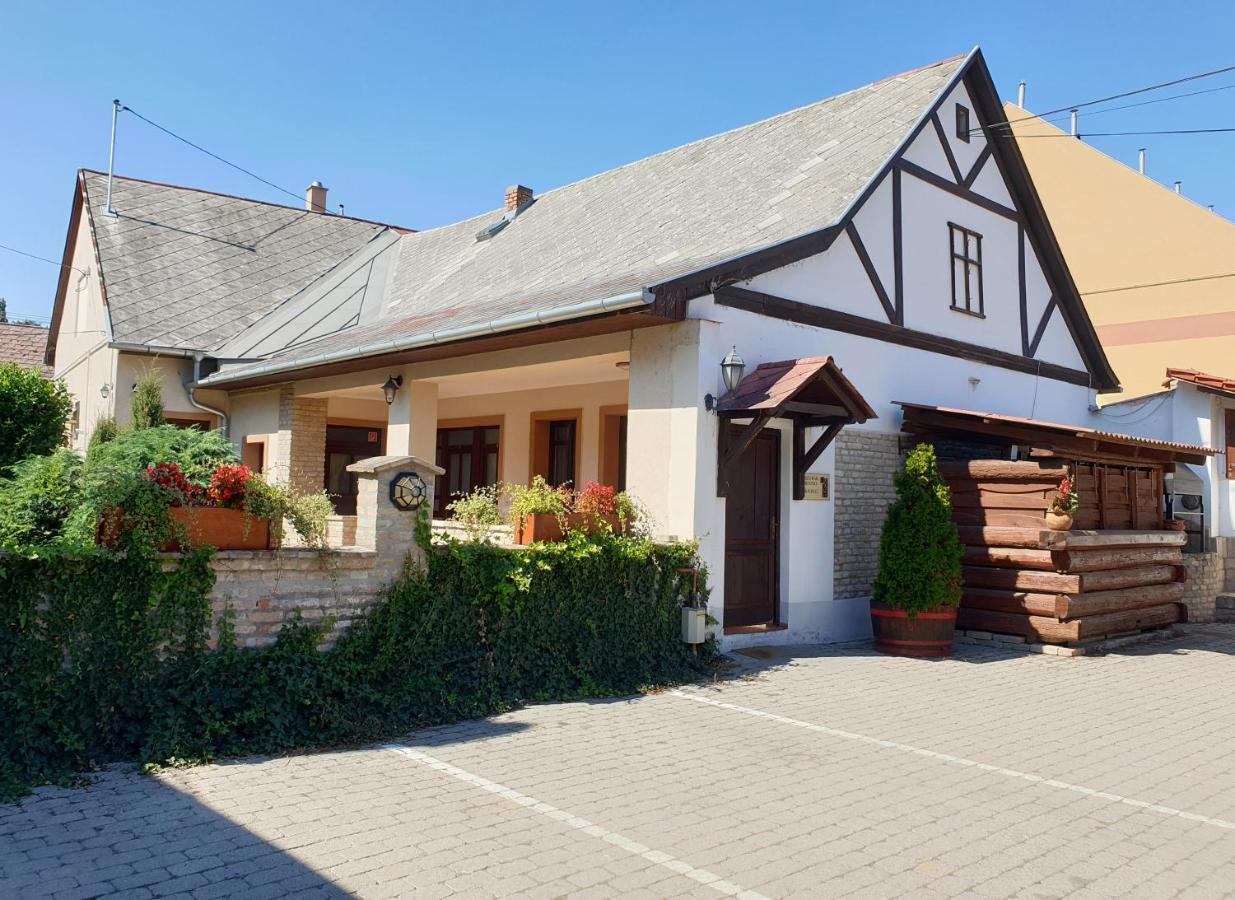 Nadasdi Haz Szekszárd Exterior foto