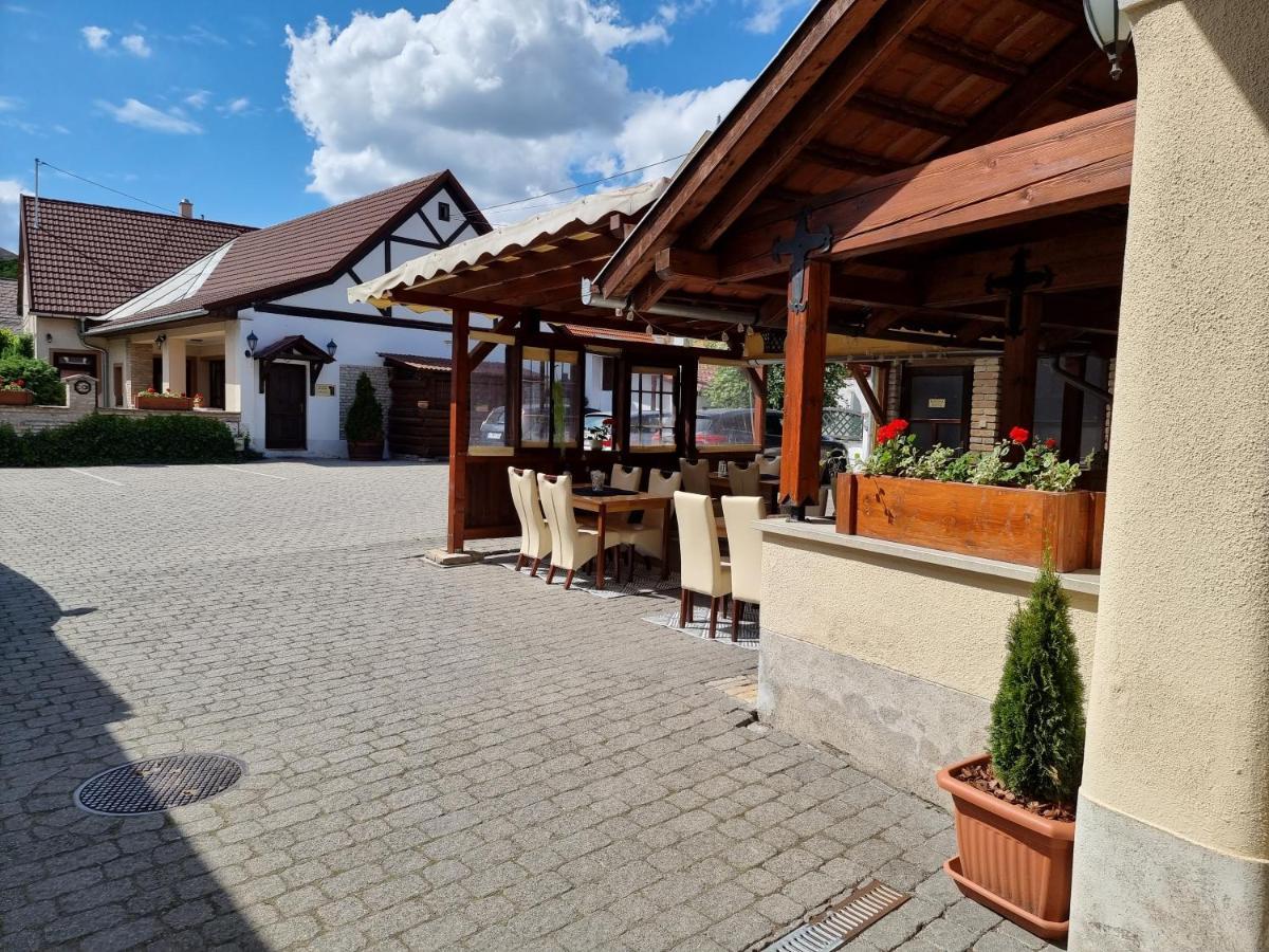 Nadasdi Haz Szekszárd Exterior foto